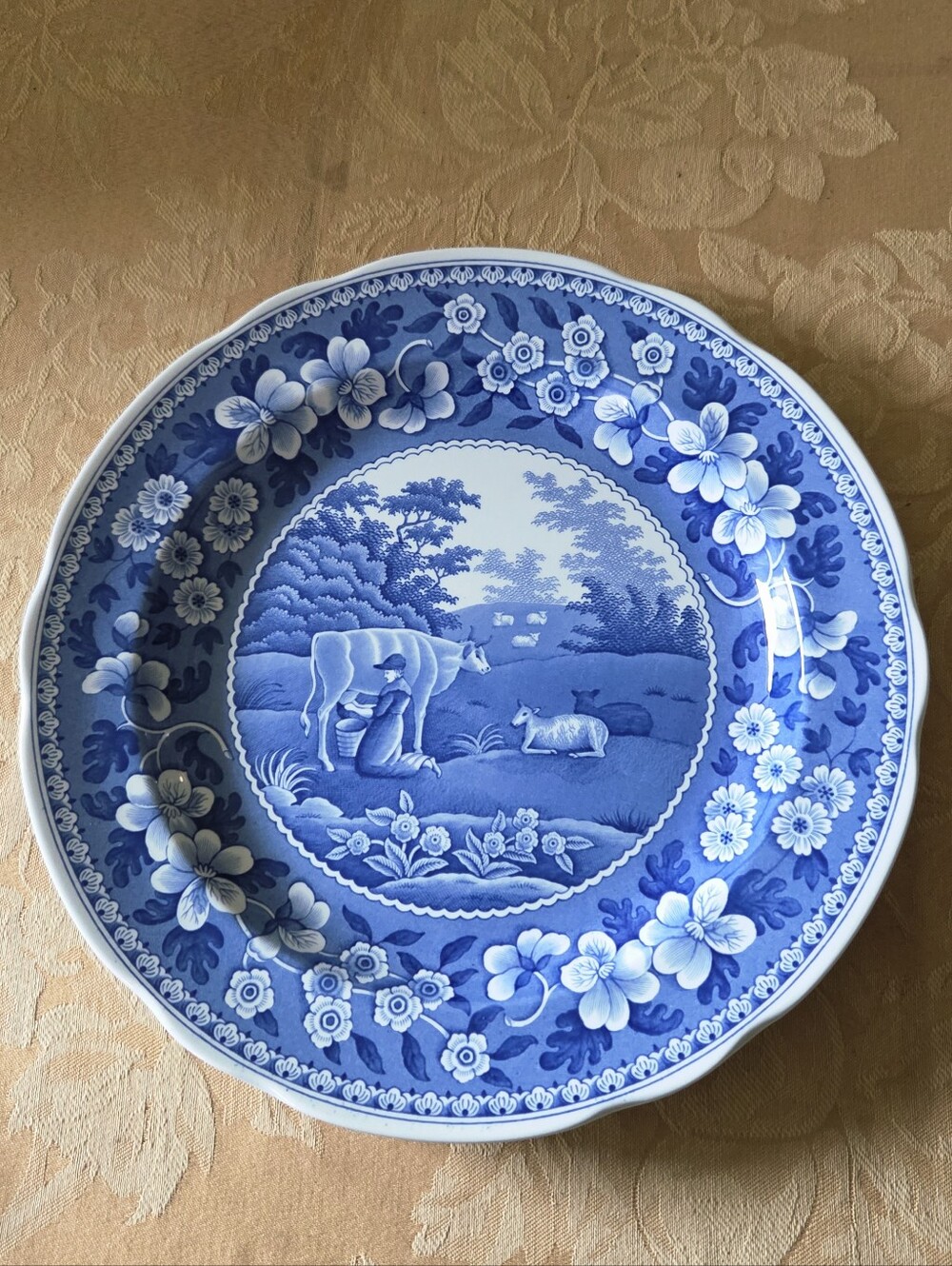 Spode Blue Room Collection Milkmaid Dinner Plate